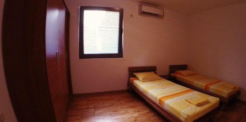 Appartement Bh Rialto à Sveti Stefan Extérieur photo